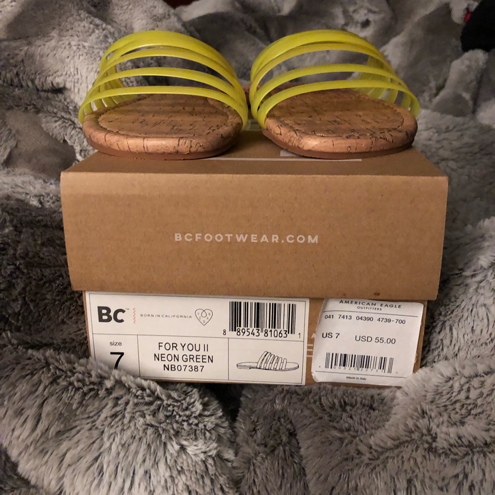 BC Footwear, neon green summer sandals - Picture 2 of 2